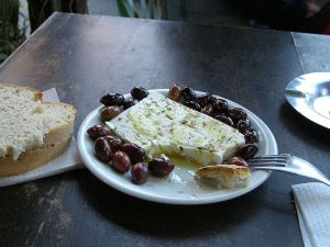 Mezze de queijo com azeitonas